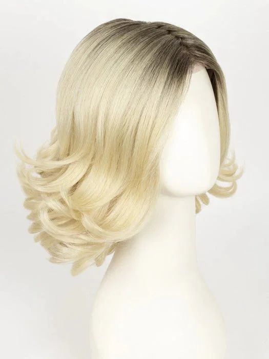 MC613SS VANILLA BEAN | Light Blonde with Darker Root