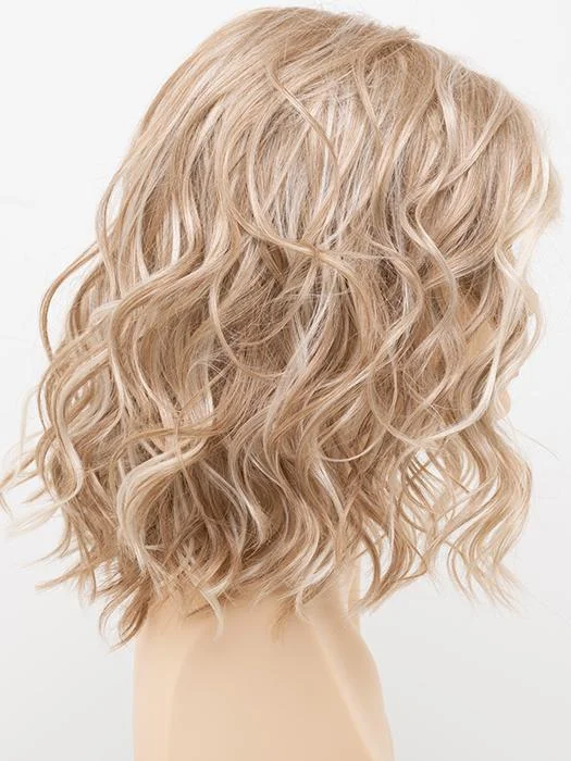 LIGHT BLONDE | 2 toned blend of Creamy Blonde with Champagne highlights