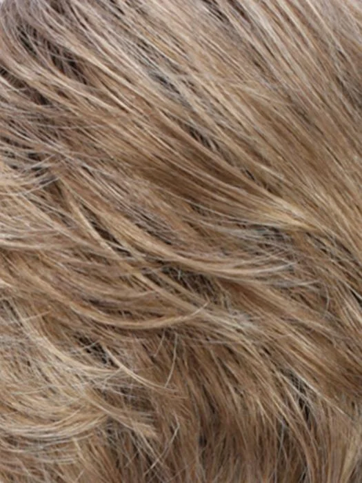 RMH12/26RT4 | Light Brown with chunky Golden Blonde highlights and Dark Brown roots